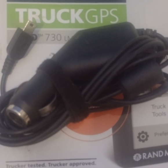 Rand McNally IntelliRoute TND 730LMTruck GPS- 7in. - Picture 2 of 4